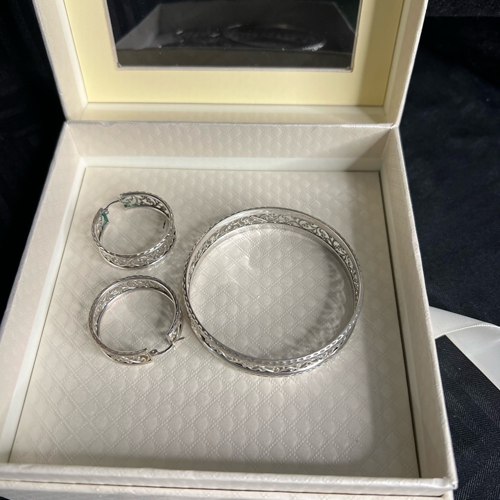 Sterling Silver 925 Bracelet and matching earrings - Picture 7 of 9